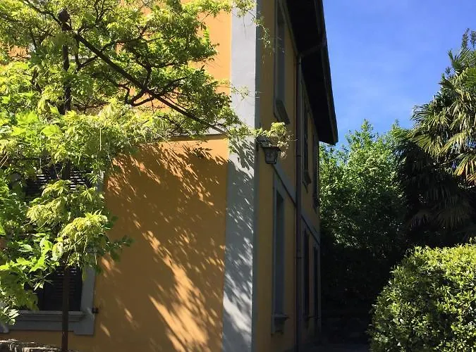 Oda ve Kahvaltı Monte Bianco Mandello del Lario