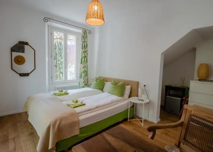 Oda ve Kahvaltı Monte Bianco Mandello del Lario